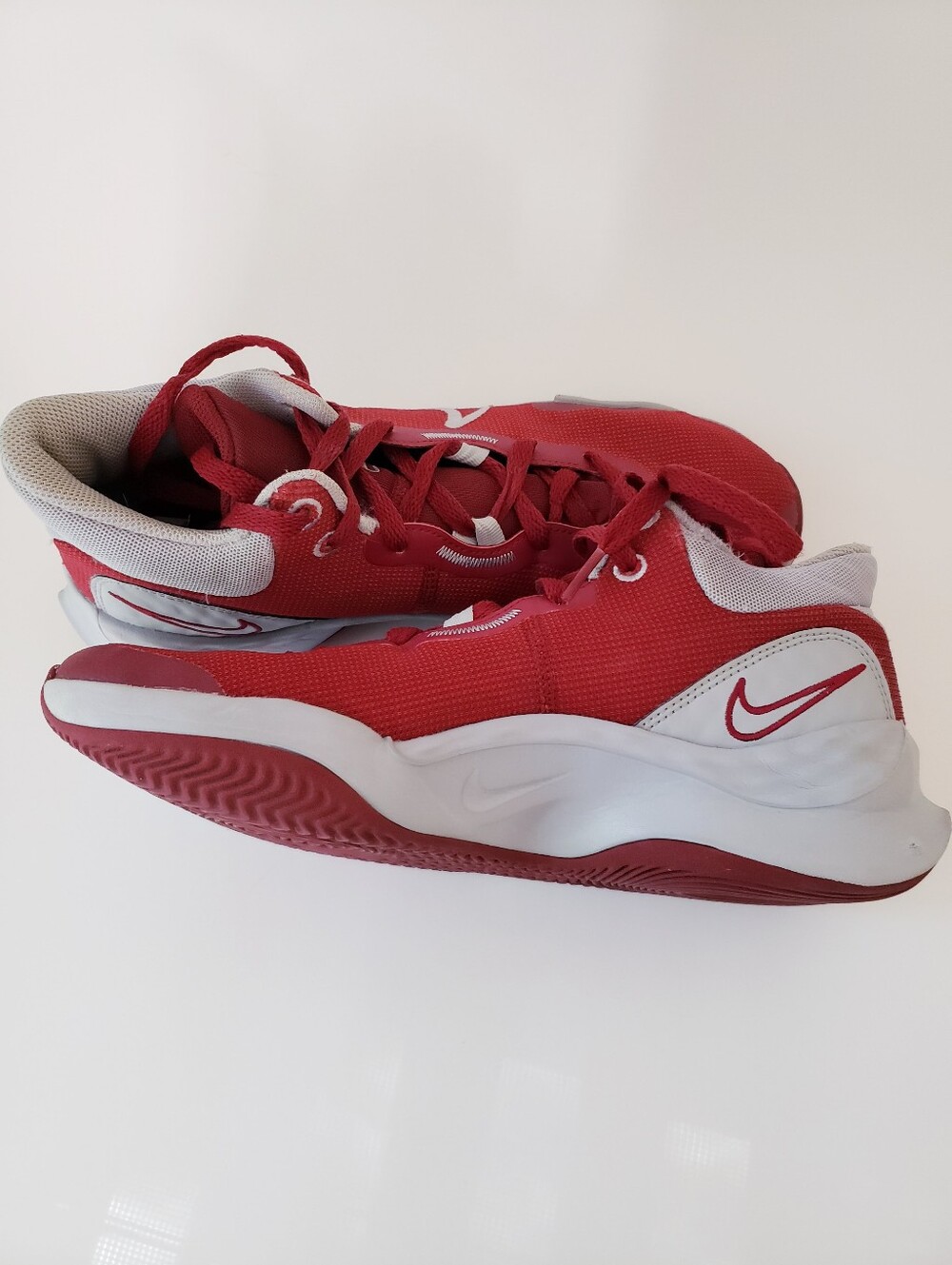 Nike Renew Elevate III Basketball Sneakers - Picture 12 of 15